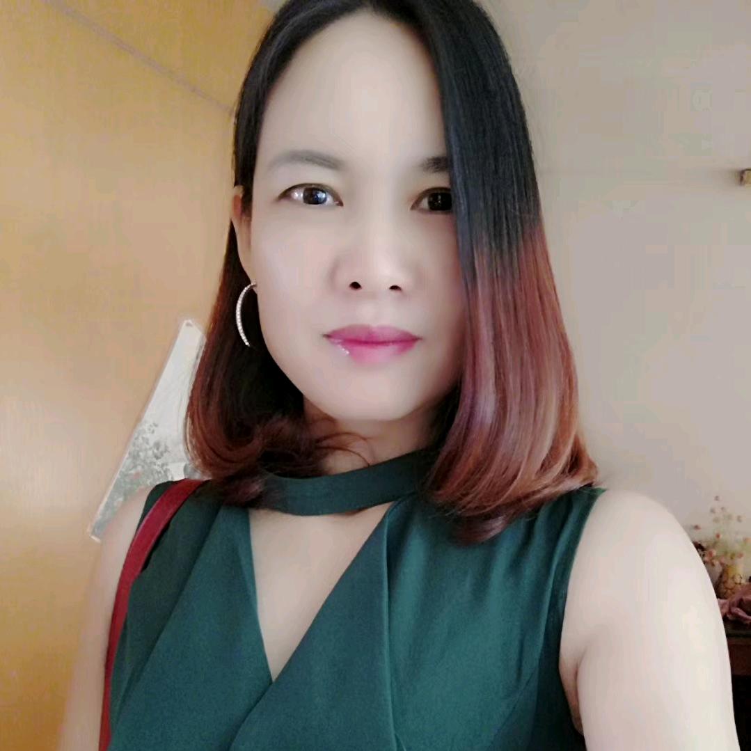 百灵穿搭