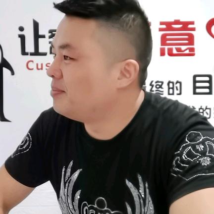 雷哥