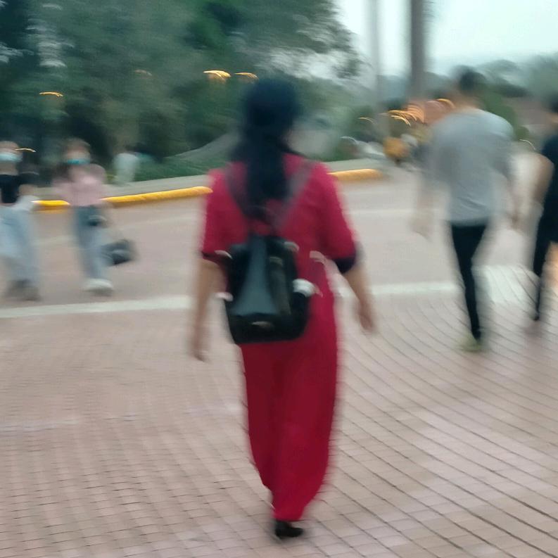诗霖姐姐