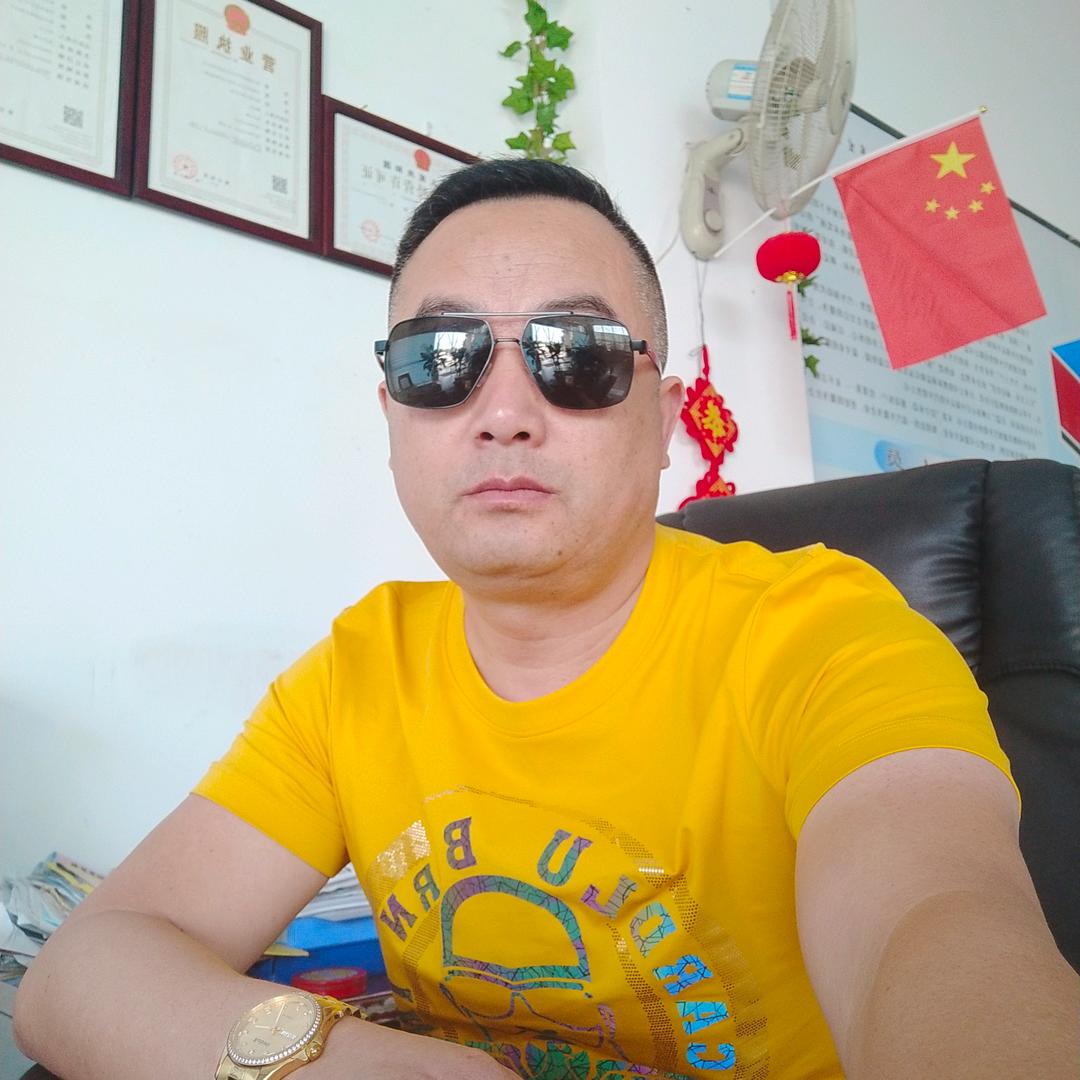 网约车卿烈东