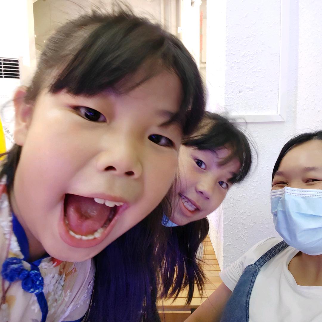 欢乐好姐妹