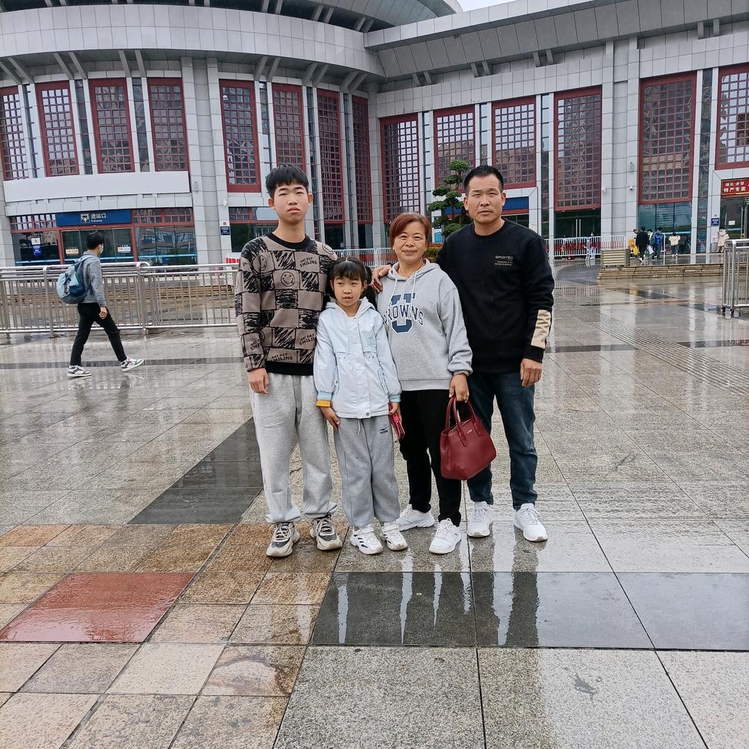 幸福一家张厚民