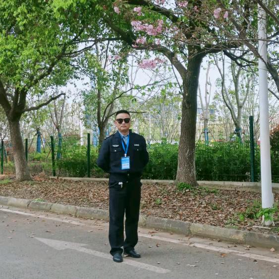 用户2574454221390楚经理