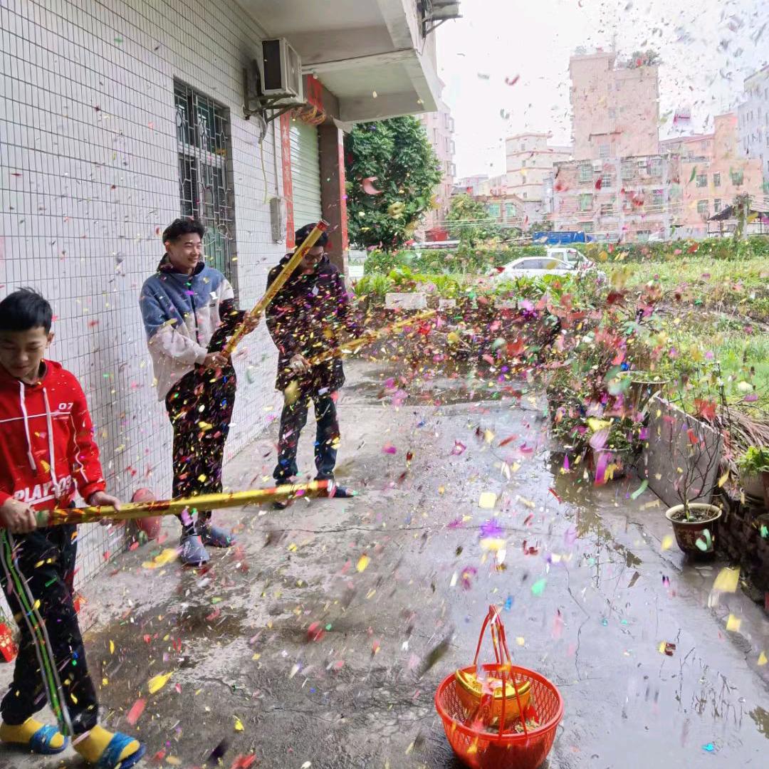 芳芳，健康快乐