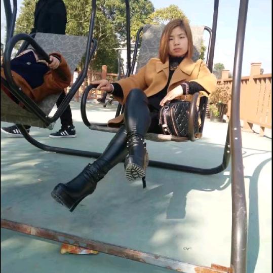 溜进小熊的梦里