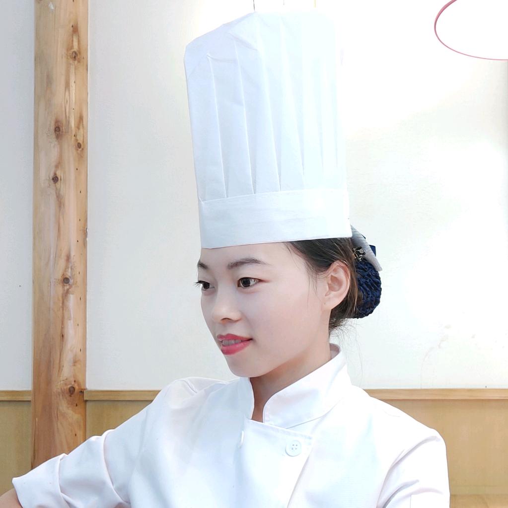 云南女厨师，梅梅