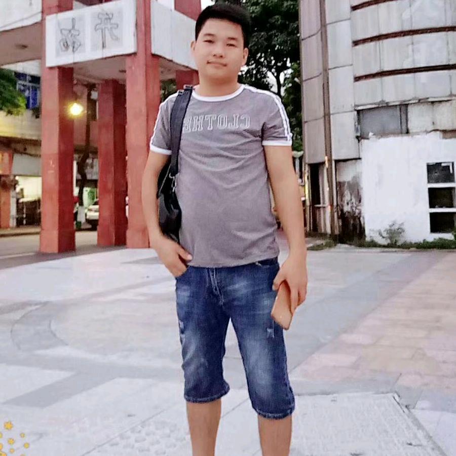 小黄哥.单身爸爸