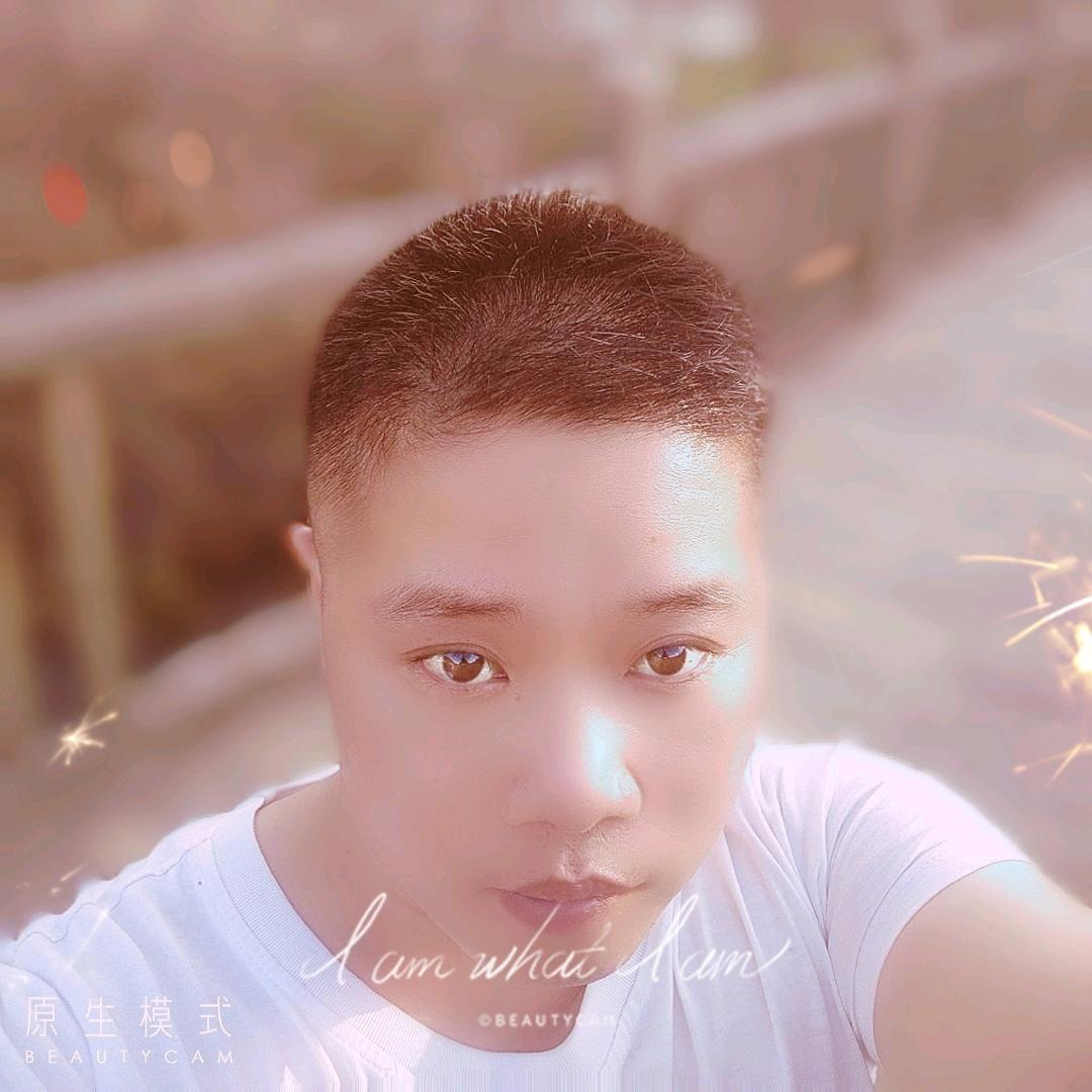 爱唱歌的粟先森