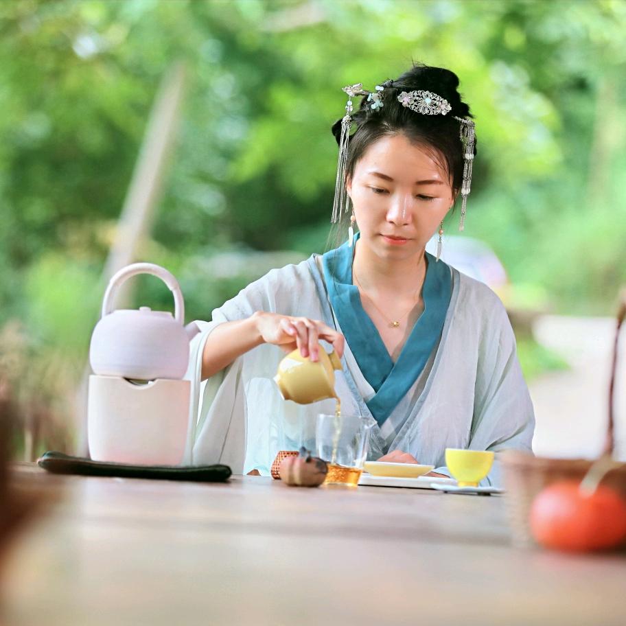 雾黛花开