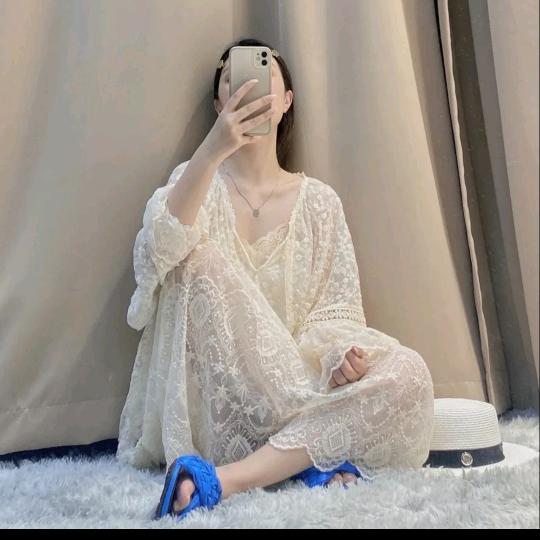 苗小年自制女装