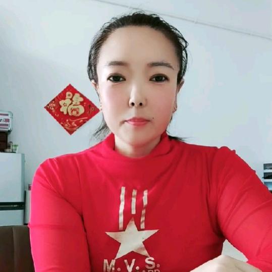 秀梅穿搭