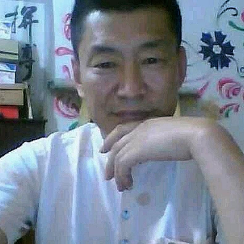 热月寒心剑