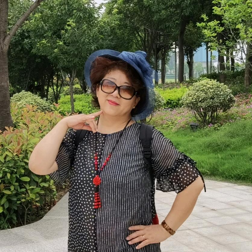 婷婷玉立