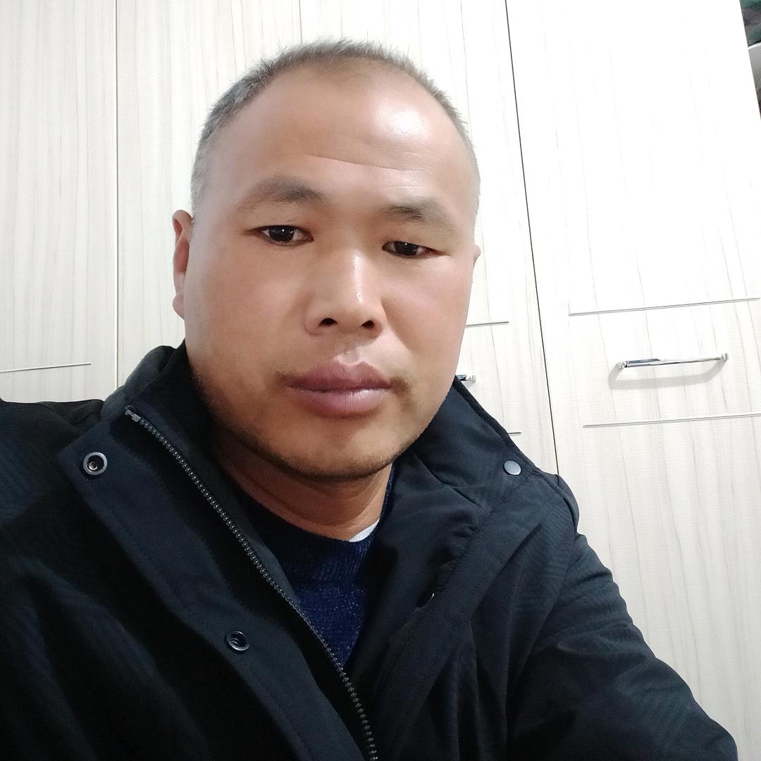 淡淡的微笑，