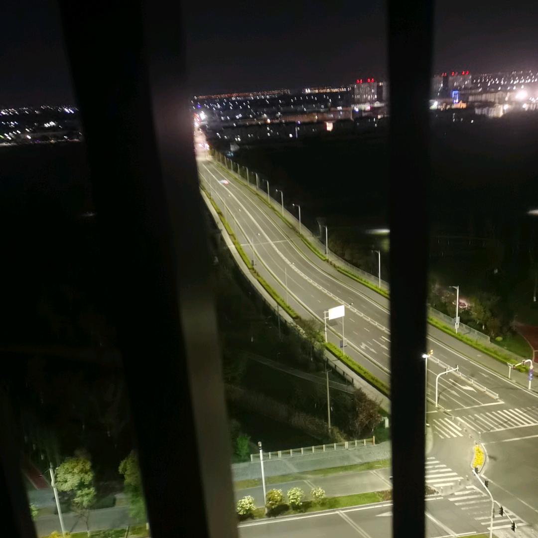 哈喽来咯来咯