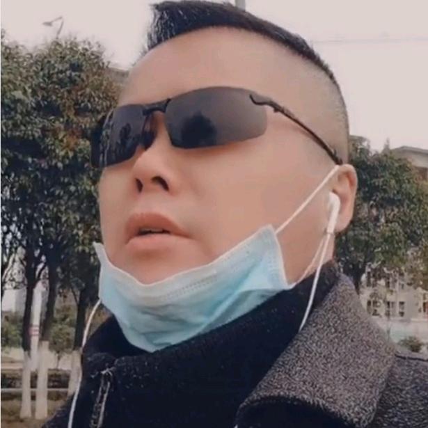 神狼戎马一生