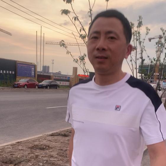 爱发蒋工在南浔做别墅家用电梯