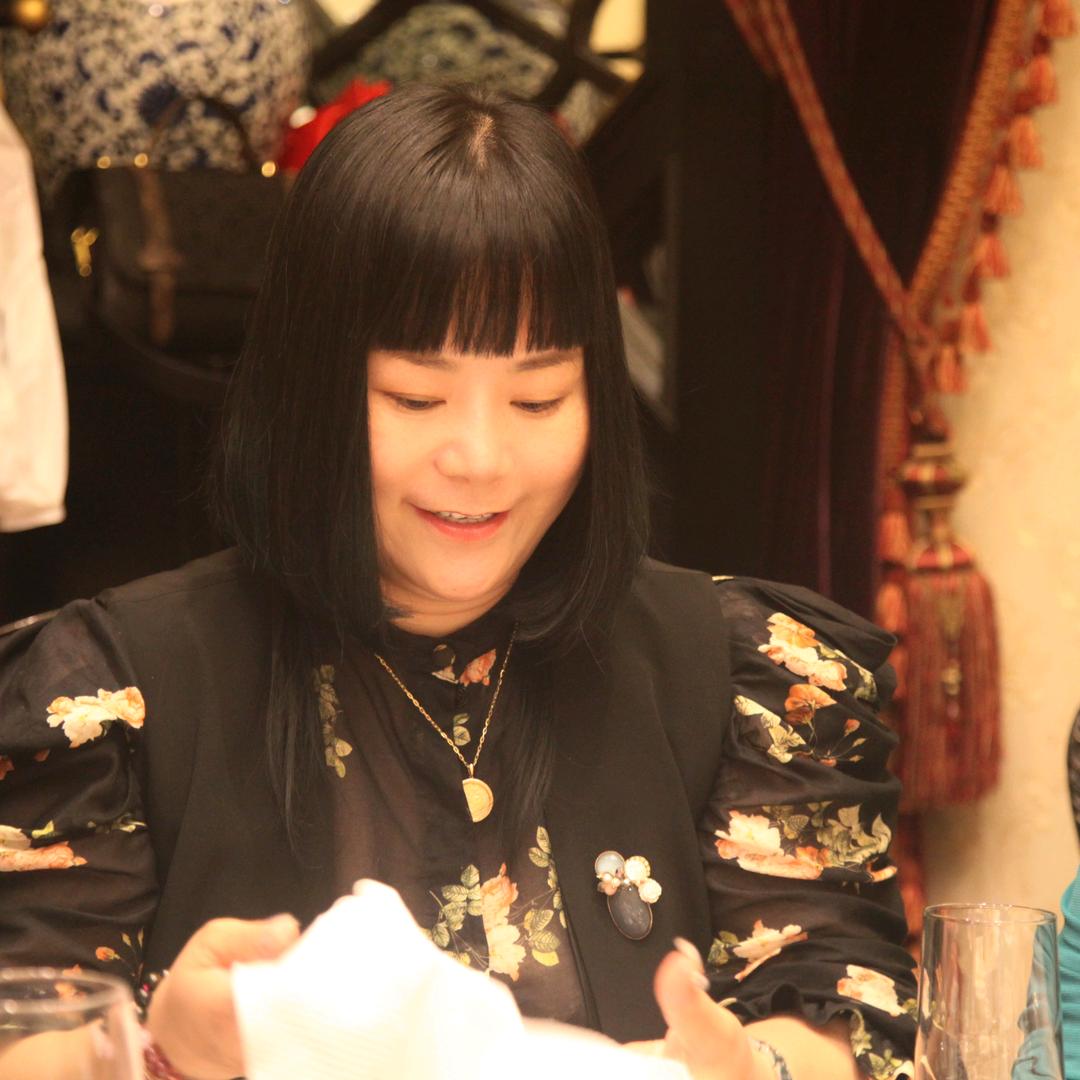 金妹美甲