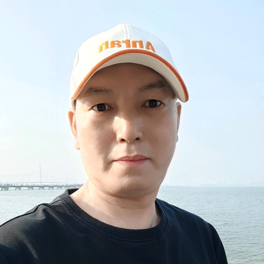 孤独飞鹰