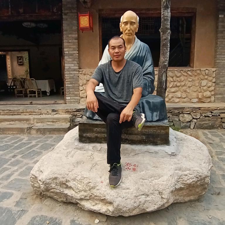 百善孝为先，笑看人生路