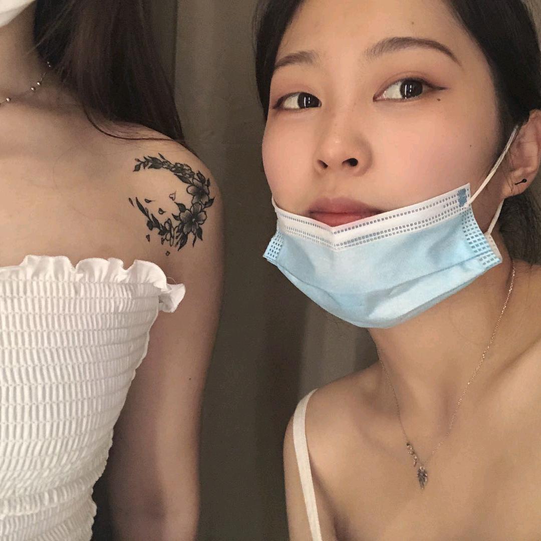 草莓麻薯
