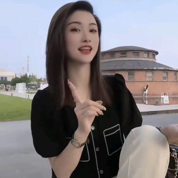 周周妹子