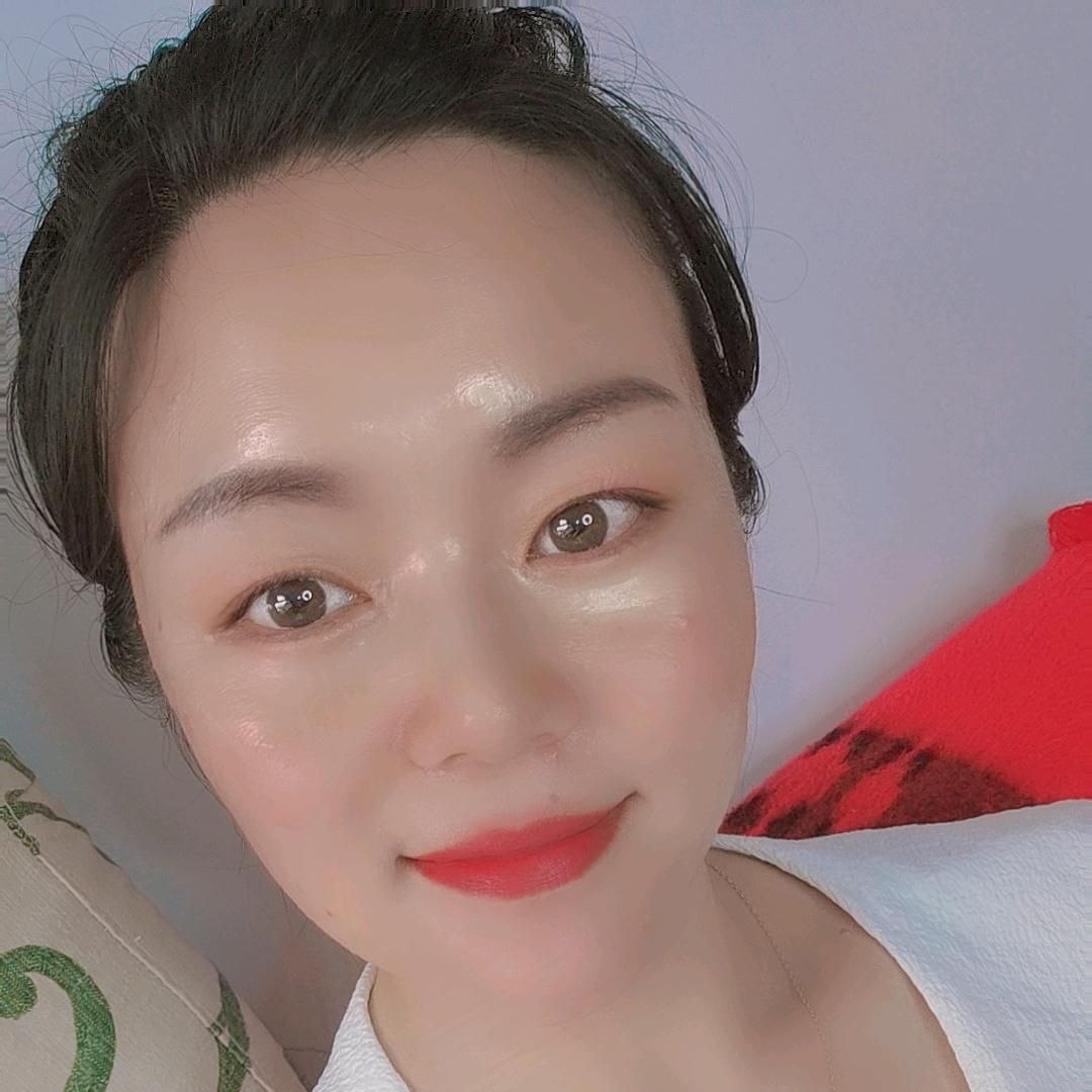 荣吖