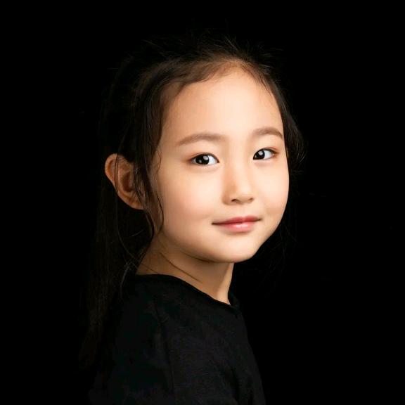 初果果(ง •̀_•́)ง