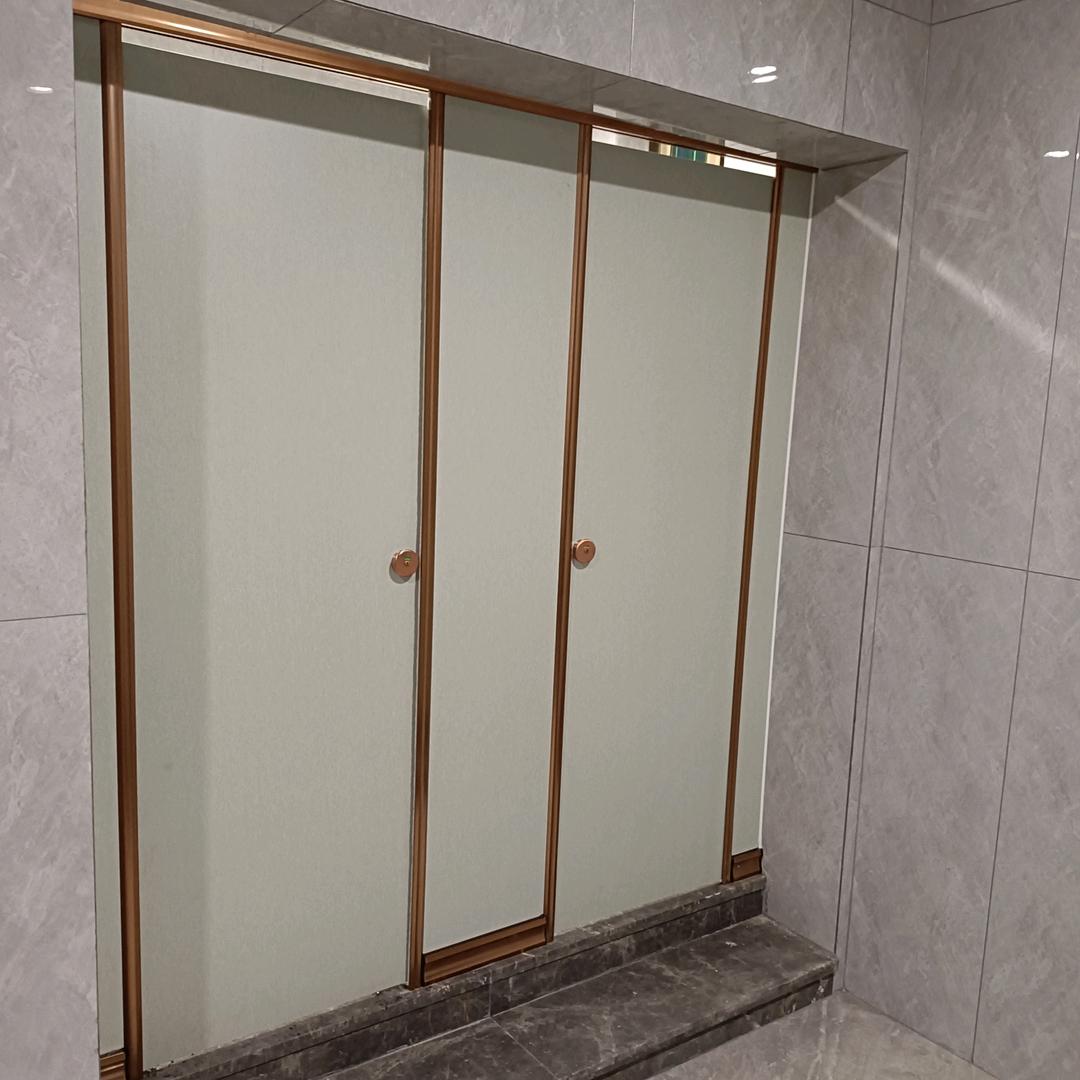 广东  望龙卫浴隔断厂