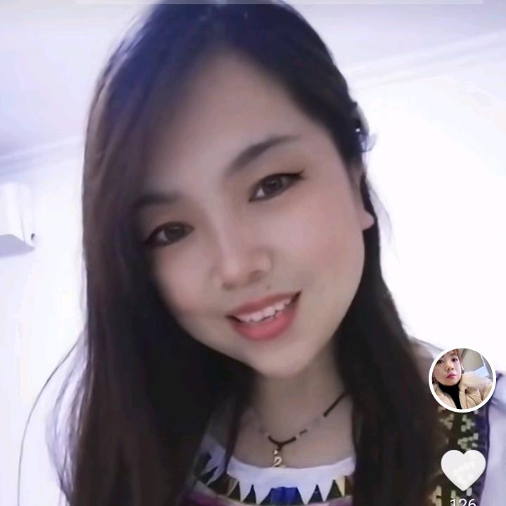 西府老街挑挑肥肠