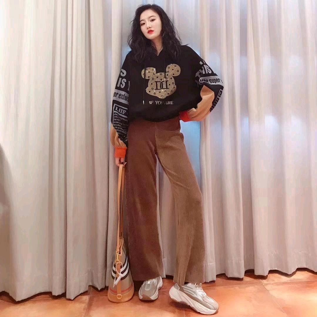 是林晚晚呀