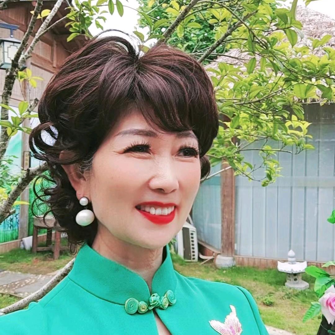 英英姐（手机摄影）