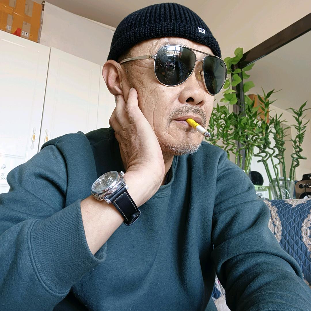 隔壁老王