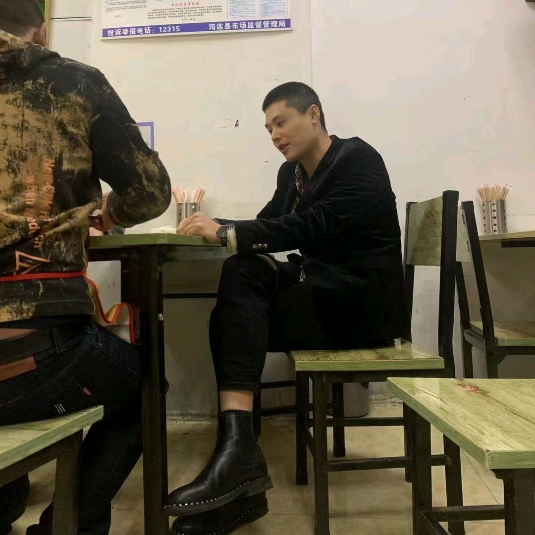 筠连县庶瑜椒麻鸡面店