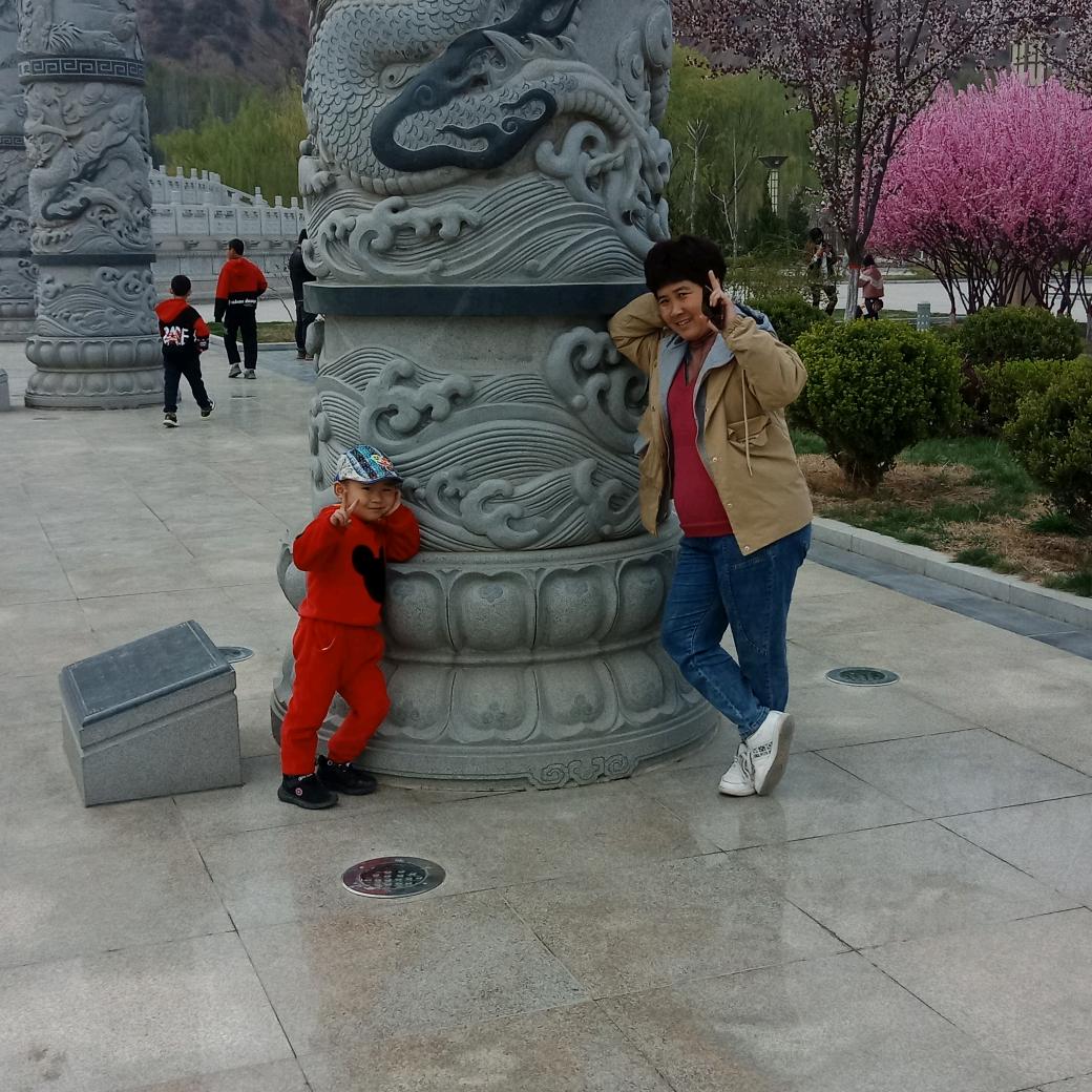 乐在其中【甘谷柳树巷口观赏鱼店】