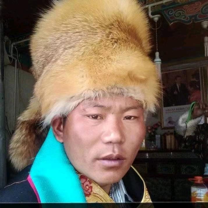 嘎玛顿珠群培