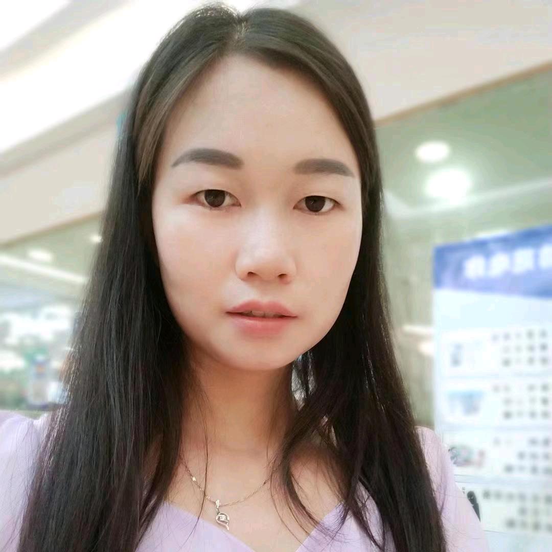 娜何爱健身爱运动