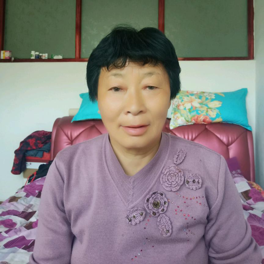 英子