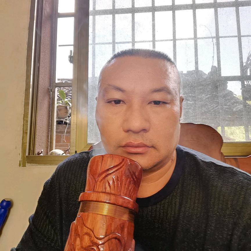 白老明烟筒哥