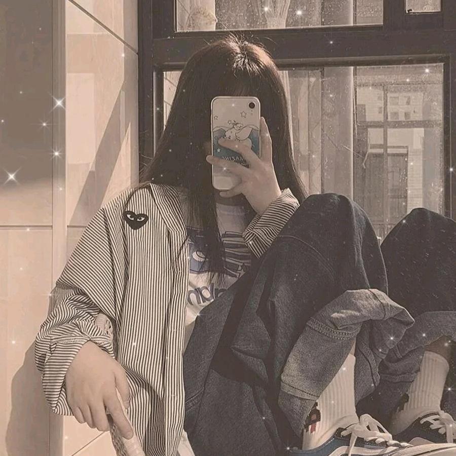 爱吃蟹黄堡的小狗