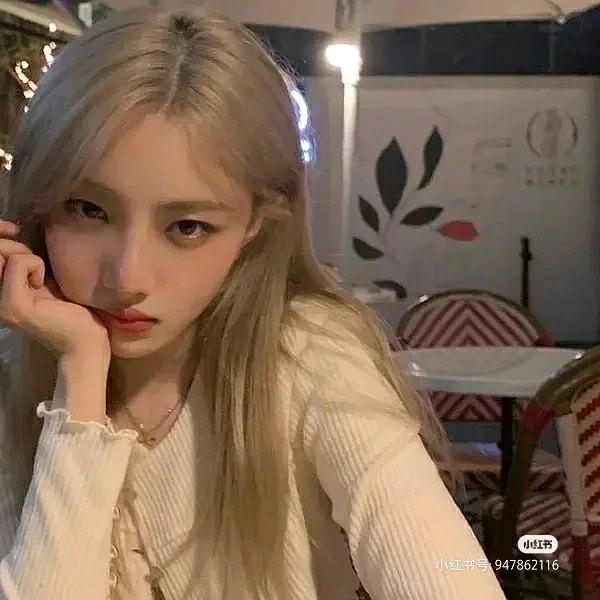 重生后变成深情小美