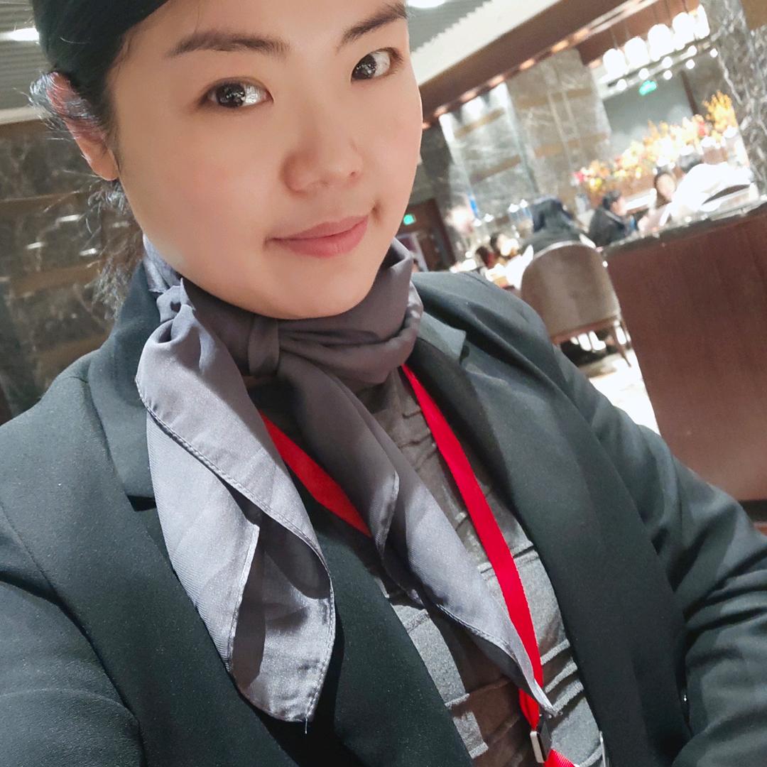 矿务局【缇红娜】品牌女装店【知性女