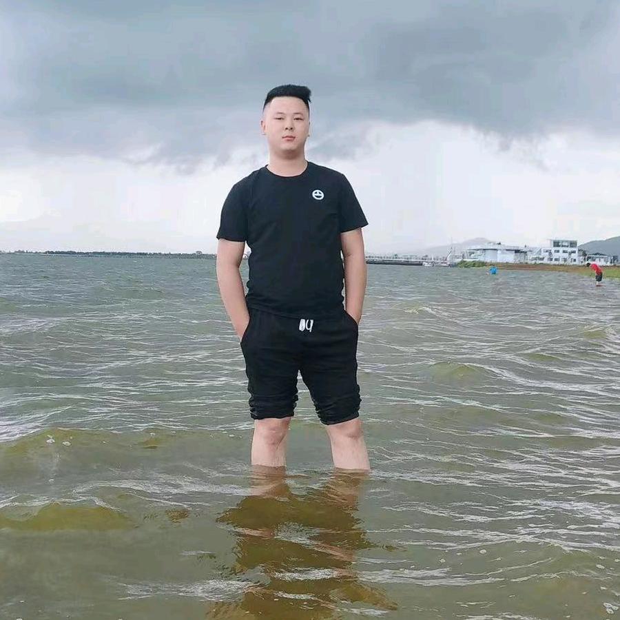 百草侦探秋哥