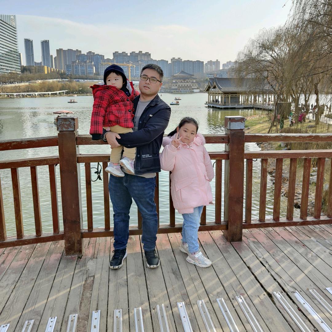 两个小可爱