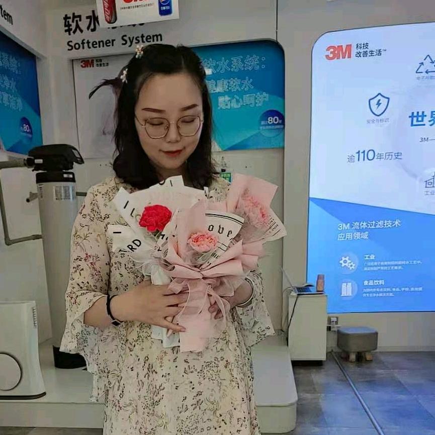 雅安卖净水器的袁妹儿～