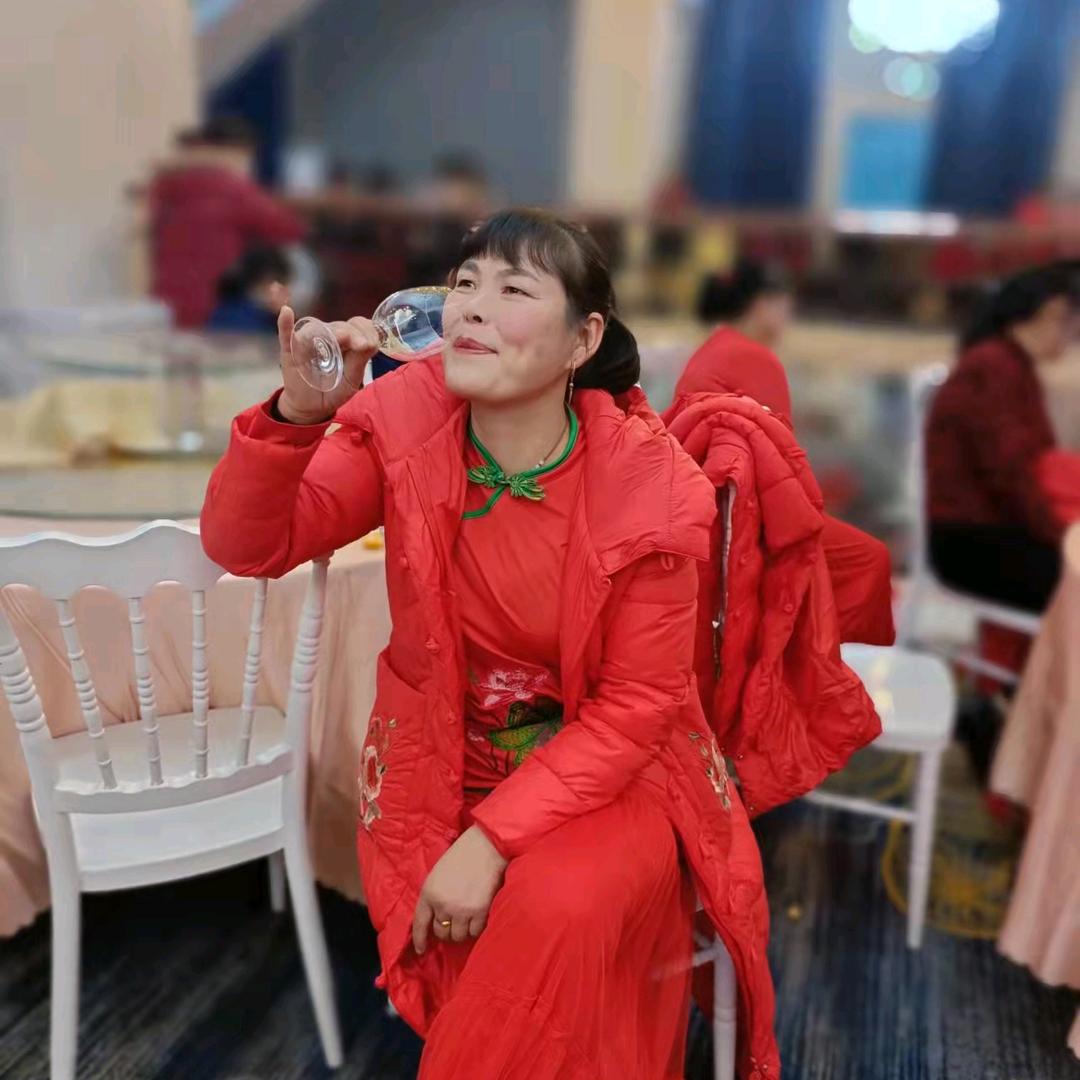 杨田梅子