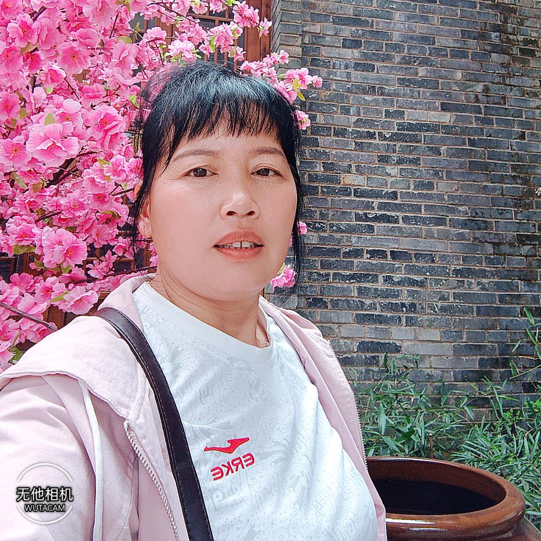 莫花翠