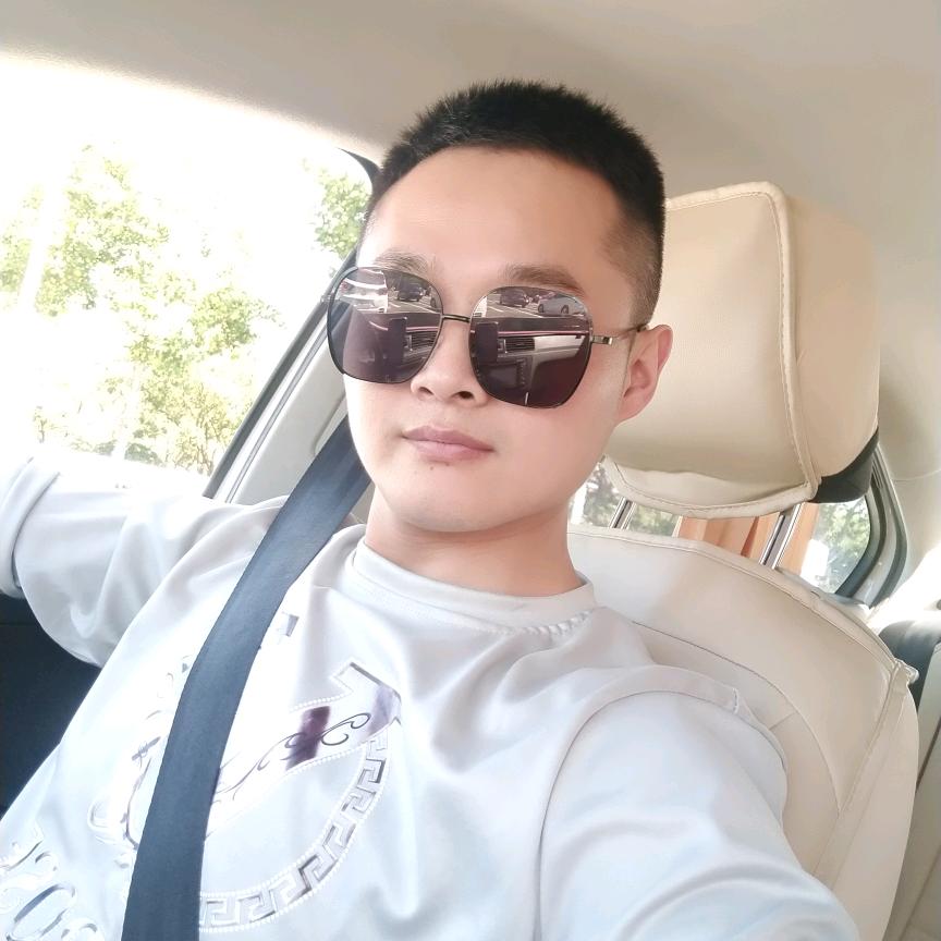 💞ℒᎭℯ⃝梦中的王子