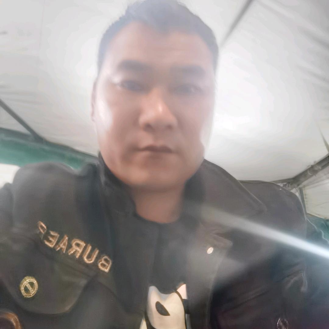 小雷，