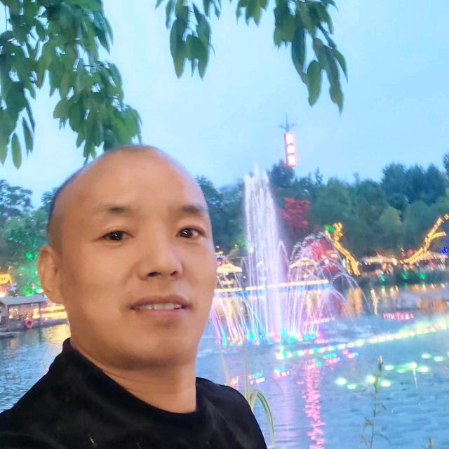普兴水厂，老何